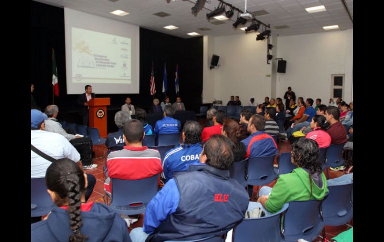 El encuentro cerró con un foro de discusión. ARCHIVO /