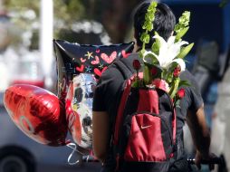 La encuesta muestra que ocho de cada de 10 personas darán regalos en el día del amor y la amistad. ARCHIVO /