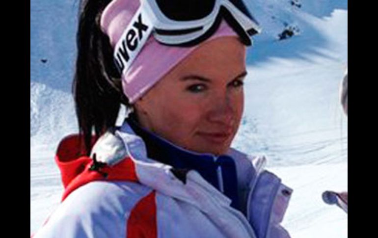 La esquiadora rusa de 23 años no podrá participar en Sochi por dislocación en la columna. AP /