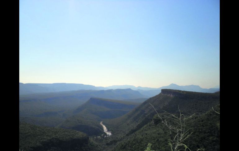 Paisaje. Una vista espectacular regala a sus visitantes el cerro Los Carretones.  /