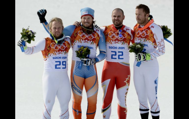 En el tercer puesto hubo un empate entre el canadiense Jan Hudec y el estadounidense Bode Miller. EFE /