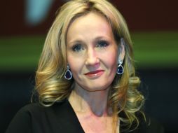 'El gusano de seda' es la tercera novela que escribe Rowling para adultos. ARCHIVO /