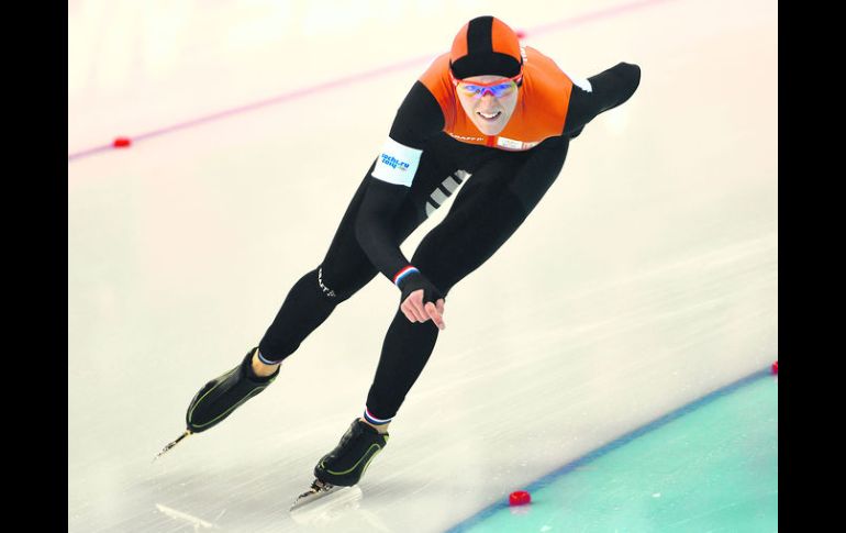 Única. Jorien ter Mors conquistó el oro en los mil 500 metros el domingo. AFP /