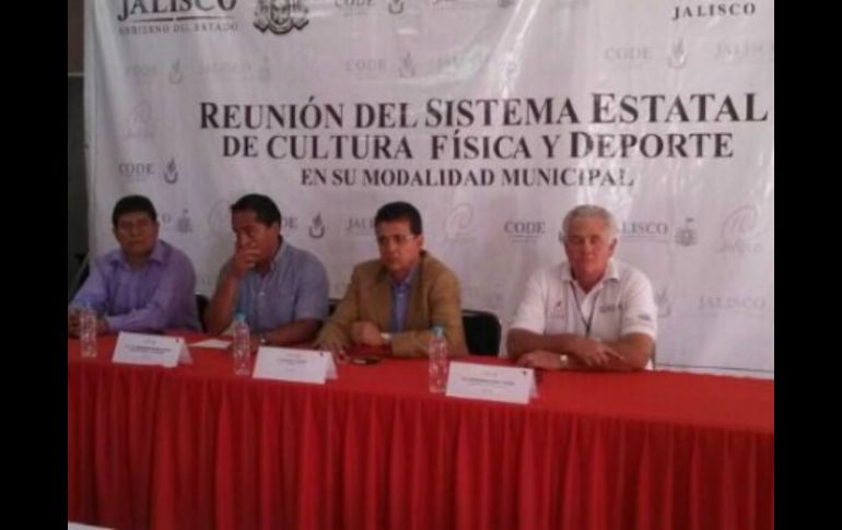 118 directores de deporte del Estado de Jalisco estuvieron presentes en la reunión.  /