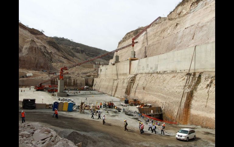 Lo último que se ha dicho es que la cortina baja (80 metros) para la Presa El Zapotillo estará lista el mes próximo. ARCHIVO /