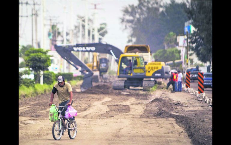 Imagen de los trabajos en el nodo vial de Ramón Corona. ARCHIVO /