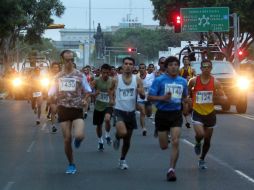 La última ocasión que un mexicano ganó en la rama varonil fue el 6 de febrero del 2006 con una hora, tres minutos y 59 segundos. ARCHIVO /