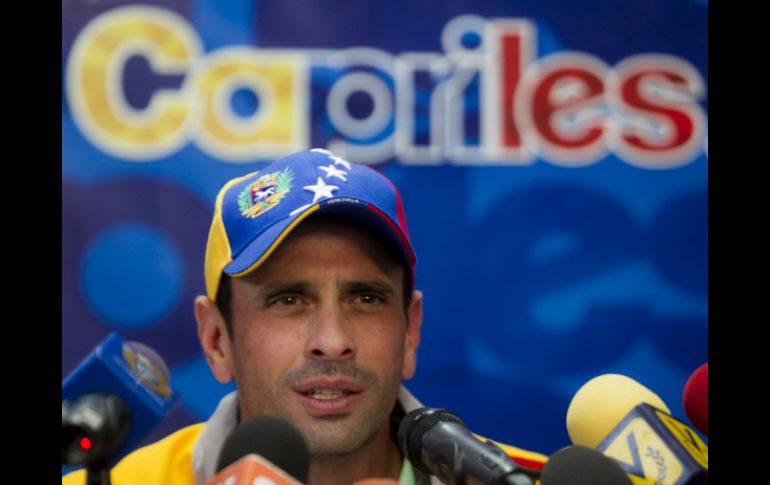 Capriles ha confirmado que este lunes concurrirá al palacio presidencial para atender un llamado de Maduro. EFE /