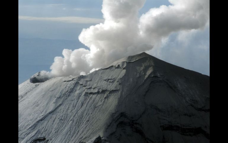 Se informa que a las 19:36 horas de martes y a las 04:58 de este miércoles se registraron eventos volcanotectónicos de 2.6 y 1.6. ARCHIVO /