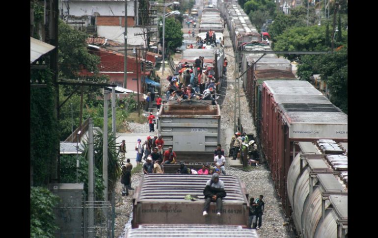 La obra intenta retratar y hacer conciencia de todos aquellos problemas y barreras a las que se enfrentan los migrantes. ARCHIVO /