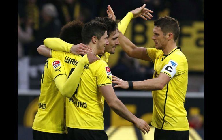 Dortmund ganó con dianas de Mats Hummels, Robert Lewandowski y Henrikh Mkhitarytan en el complemento. AP /