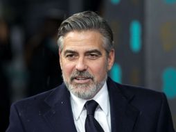 El actor George Clooney siempre se deja la barba cuando quiere dar imagen de artista comprometido. ARCHIVO /