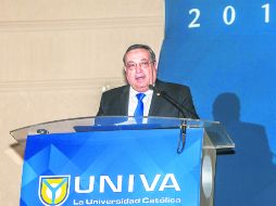 Francisco Ramírez Yáñez, rector de la UNIVA, se dirigió a la comunidad universitaria.  /