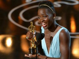 Lupita agradeció a Steve McQueen, director de ''12 años esclavo''. AP /