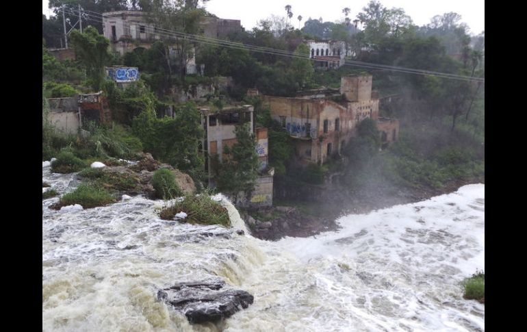 Las acciones de saneamiento del Río Santiago no han tenido resultados positivos desde administraciones anteriores. ARCHIVO /