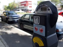 MetroMeters tiene el usufructo del servicio de estacionamiento en la vía pública regulada por estacionómetros hasta el año 2021. ARCHIVO /