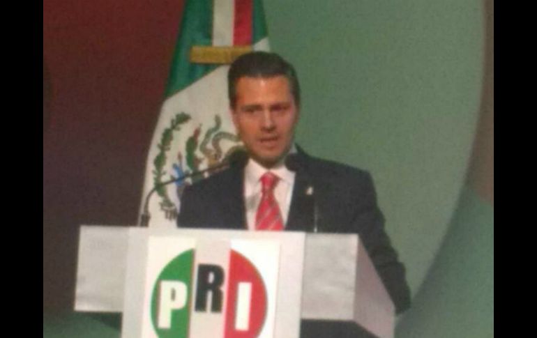 Peña Nieto ofrece un discurso durante las celebraciones por el 85 aniversario del PRI. TOMADA DE @alexdmgz  /