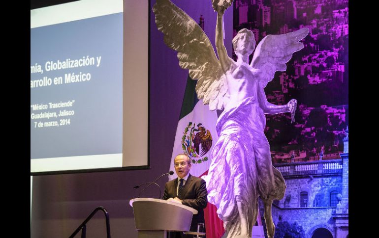 Foro en el que se presentó el ex mandatario, Felipe Calderón.  /