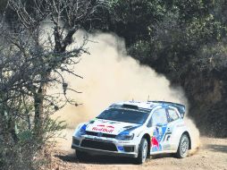 Sebastian Ogier marca el paso por los caminos del Bajío mexicano junto a su copiloto Julien Ingrassia. AFP /