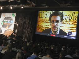 Snowden participó en el festival SXSW en Texas a través de una videoconferencia. AP /