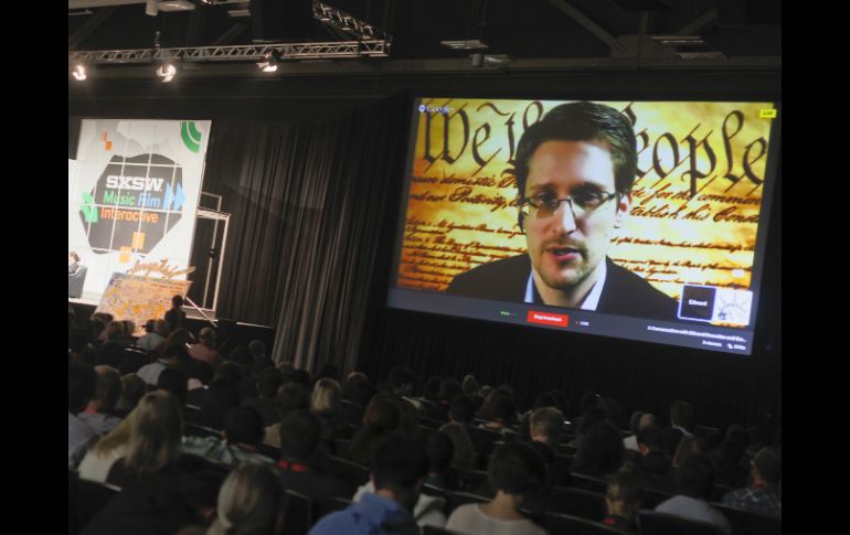 Snowden participó en el festival SXSW en Texas a través de una videoconferencia. AP /