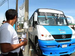 Después del accidente en Prepa 10, conductores de unidades han estado alertas a chequeos. ARCHIVO /