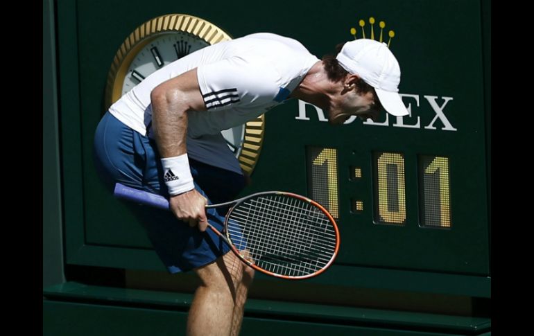 Murray está muy lejos de su nivel luego de su lesión en la espalda. EFE /