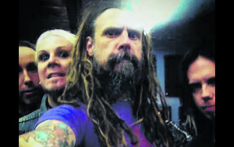 Los fans de Rob Zombie deberán esperar a que se anuncie la nueva fecha para la presentación del cantante en Guadalajara. ESPECIAL /