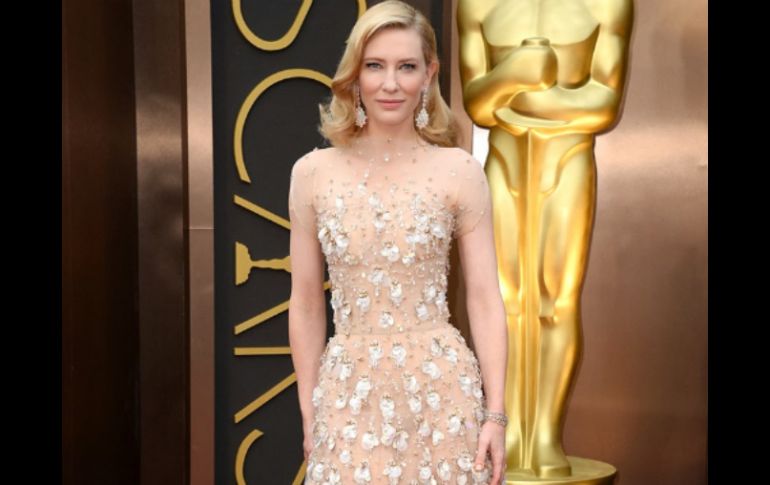 Blanchett recibió el galardón por su trabajo en la cinta 'Blue Jazmine'. ARCHIVO /