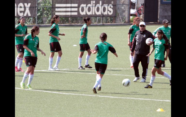 El equipo trabajó este lunes para afinar los detalles para ese compromiso de la segunda fecha de la fase de grupos. ARCHIVO /