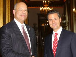 Enrique Peña Nieto recibe a Jeh Johnson en Palacio Nacional. EFE /