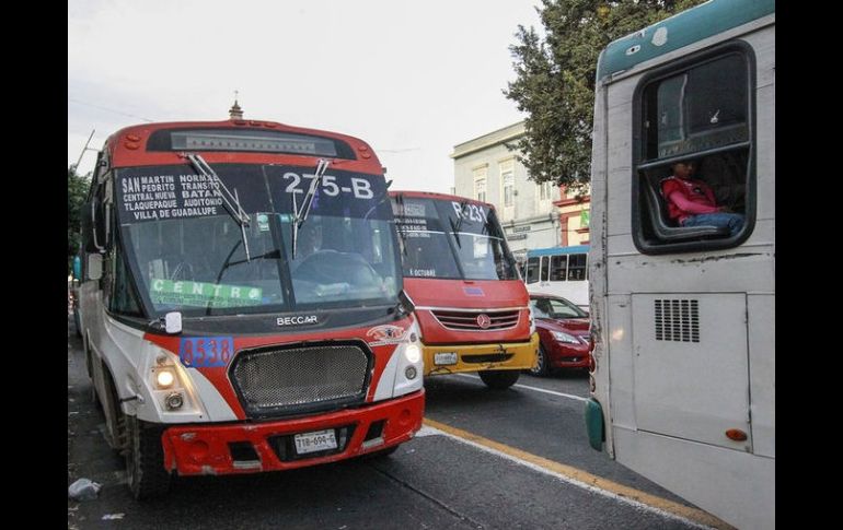 La Ley de Movilidad planea intervenir 500 kilómetros de redes más seguras, esto es, 30 rutas que presentan una mayor saturación. ARCHIVO /