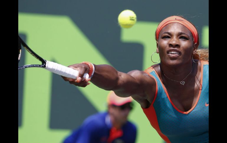 Williams vence a Sharapova en las semifinales de la serie Masters.  /