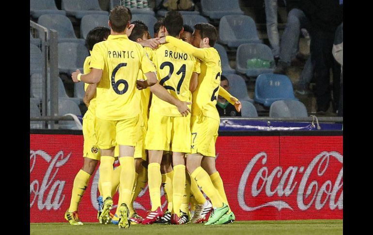 El equipo de García Toral se llevó tres puntos que le permiten seguir en la pelea. EFE /