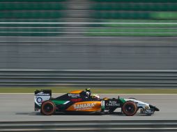 El piloto mexicano,Sergio 'Checo' Pérez, rodó 25 vueltas y puso su mejor tiempo en 1:41.671 AFP /