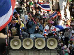 Los manifestantes quieren que el gobierno de Yingluck renuncie de inmediato y sea reemplazado por un 'consejo del pueblo'. EFE /