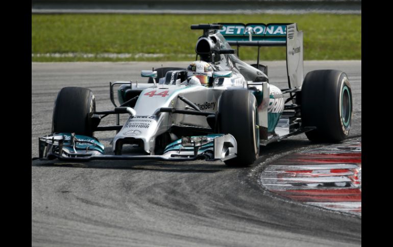 El británico salió desde la pole y dominó ampliamente la carrera. AP /