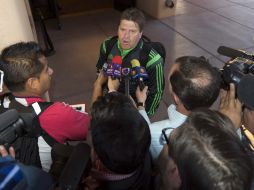 El director técnico de la selección mexicana durante su llegada al hotel donde se concentra el 'Tri'. NTX /