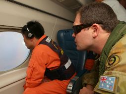 Pese a la intensa búsqueda en aguas del Índico, no se ha encontrado ningún rastro del avión. AFP /