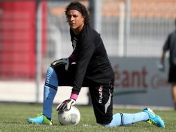 El arquero tapatío dice haber recuperado el placer por jugar futbol. ARCHIVO /