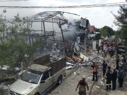 La bomba fue hallada en un terreno y luego vendida a un taller de chatarra, donde finalmente explotó. EFE /