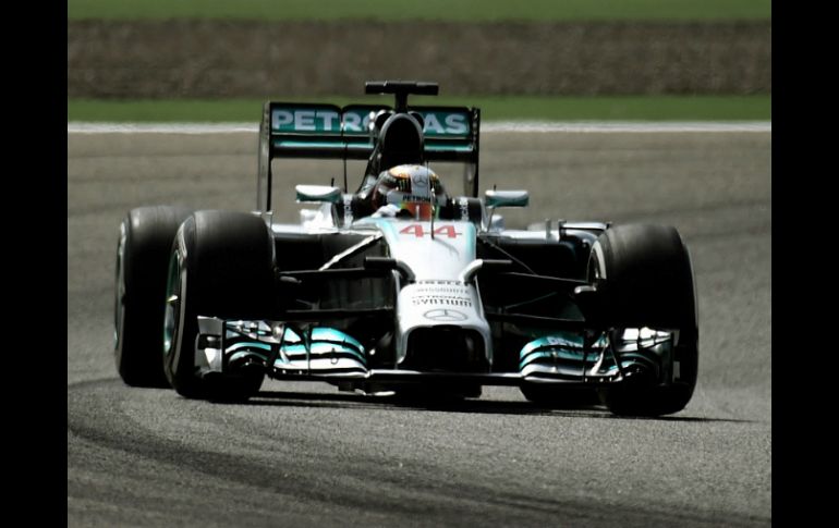 Hamilton lideró la tabla de tiempos, con 365 milésimas de margen sobre Rosberg. EFE /