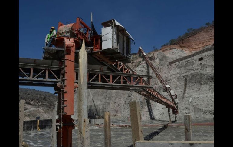 El Gobernador de Jalisco señala que la decisión de preservar la altura de la represa en 80 metros es 'inamovible'. ARCHIVO /