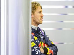 Sebastian Vettel, campeón mundial, no ha podido superar la Q2 de la sesión de clasificación para el Gran Premio de Barein. EFE /