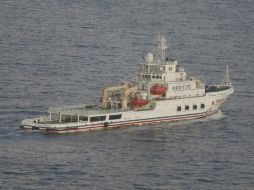 El barco Haixun 01 detecta una ''señal de pulsos'' de una caja negra en el sur del Océano Índico. AFP /