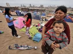 Los productos son enviados a las regiones más afectadas tras el sismo y las réplicas que sacudieron al país chileno. ARCHIVO /