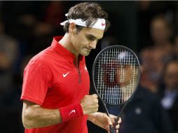 Federer selló el pase de Suiza ante Kasajistán, que enfrentará a Italia en las semifinales. EFE /