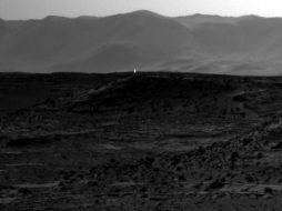 La Navcam del rover captó esta imagen durante la tarde del 3 de abril. AP /