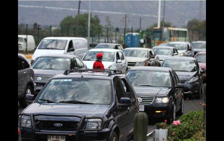 Aristóteles Sandoval pide a los ciudadanos atender medidas preventivas para disfrutar del periodo vacacional. ARCHIVO /