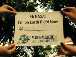 Las fotografías pueden ser enviadas a la NASA por medio de redes sociales con el hashtag #GlobalSelfie. ESPECIAL /